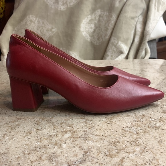 NWOT Paolo Red Leather Block Heel Pumps Size 8 - Picture 3 of 6
